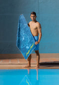 Cargar la imagen en la vista de la galería, Toallas De Microfibra Estampadas 130x80cm Playita o Miedo Azul
