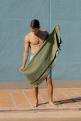 Cargar la imagen en la vista de la galería, Toalla De Microfibra Secado Rápido 130x80cm Verde Militar